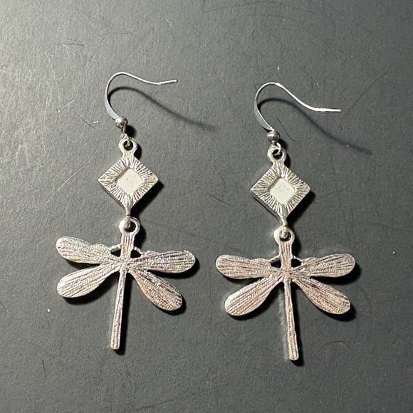 Dragonfly Dangle Earrings Silver Tone Green Square Inset Boho Fairy Nature Folk - Picture 4 of 6